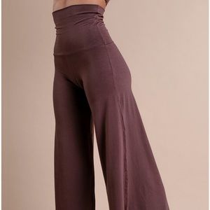 Indigo Luna Layla Flares. Size: L